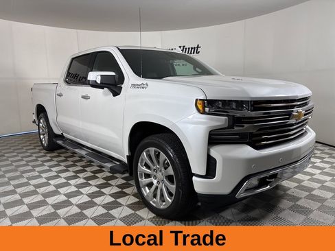 Used 2020 Chevrolet Silverado 1500 High Country w/ Technology Package image 4