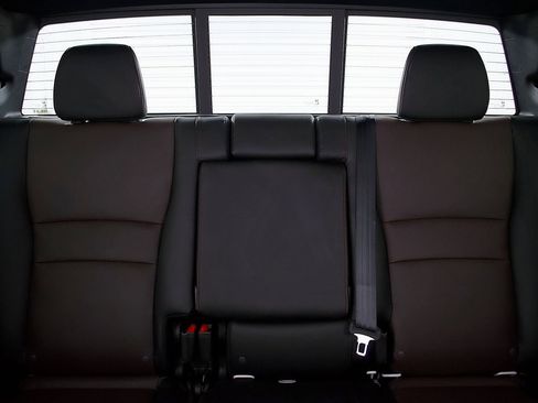 New 2026 Honda Ridgeline Black Edition image 13