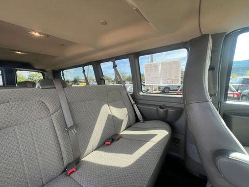 Used 2025 Chevrolet Express 3500 LT w/ LT Preferred Equipment Group RWD image 38
