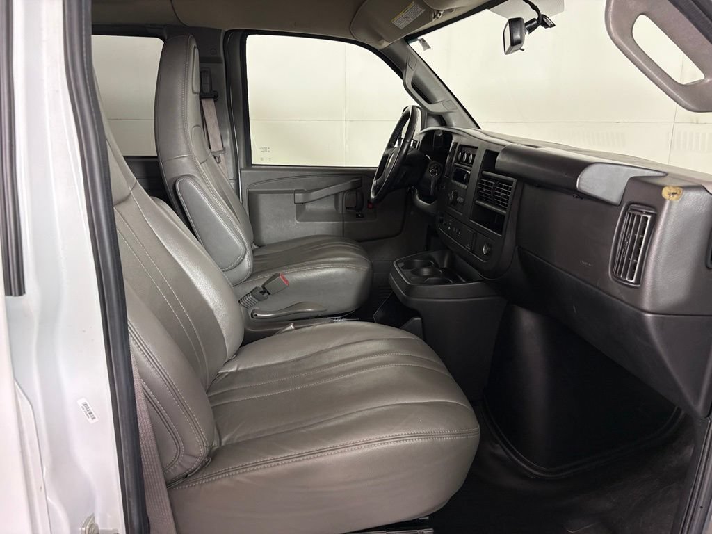 Used 2023 Chevrolet Express 3500 LS RWD image 35