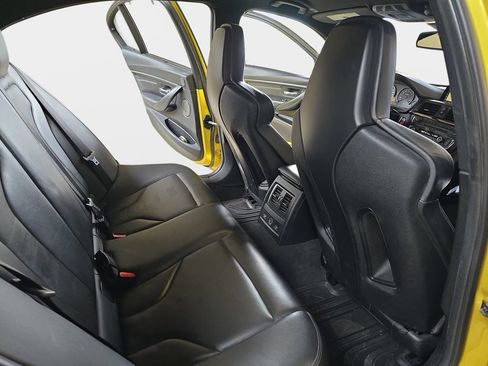 Used 2018 BMW M3 RWD image 13