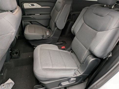 New 2026 Ford Explorer Active image 18