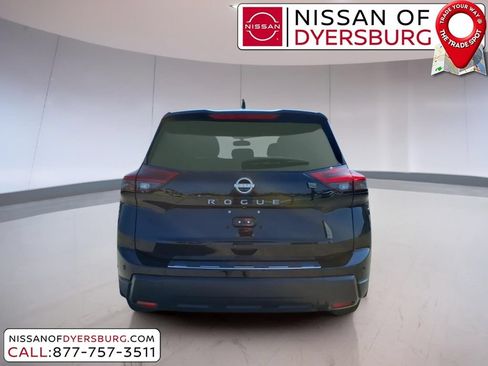Used 2025 Nissan Rogue SV FWD image 4