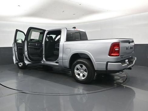 New 2026 RAM 1500 4x4 Crew Cab image 46