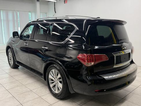 Used 2017 INFINITI QX80 4WD w/ Driver Assistance Package image 7