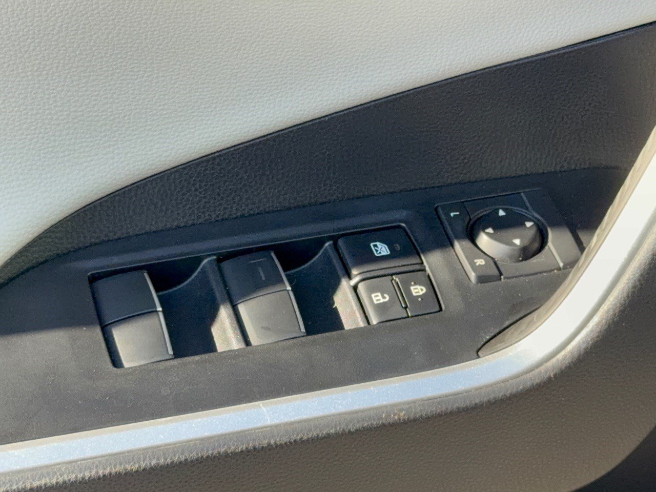Certified 2021 Toyota RAV4 Limited AWD/4WD image 15