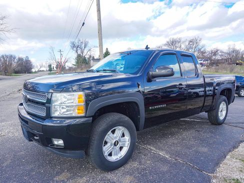 Used 2013 Chevrolet Silverado 1500 LT w/ All-Star Edition AWD/4WD image 8