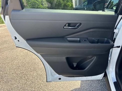 New 2026 Nissan Pathfinder Rock Creek AWD/4WD image 15