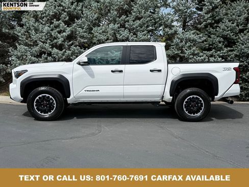 Used 2025 Toyota Tacoma TRD Off-Road AWD/4WD image 3