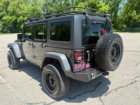 Used 2015 Jeep Wrangler Unlimited Sport AWD/4WD image 7