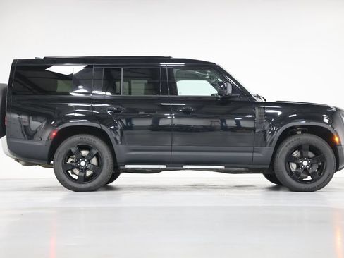 Used 2023 Land Rover Defender 130 SE AWD/4WD image 18