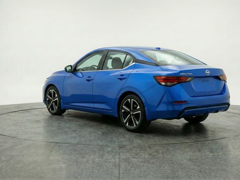 Used 2025 Nissan Sentra SV image 6