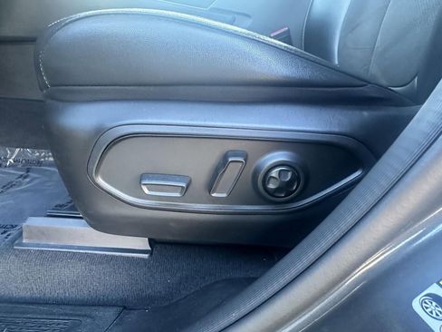 Used 2024 Jeep Grand Cherokee Altitude image 15