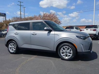 Used 2025 Kia Soul LX