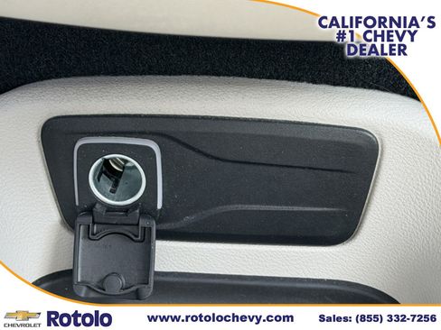 Used 2023 Chrysler Pacifica Touring-L FWD image 28