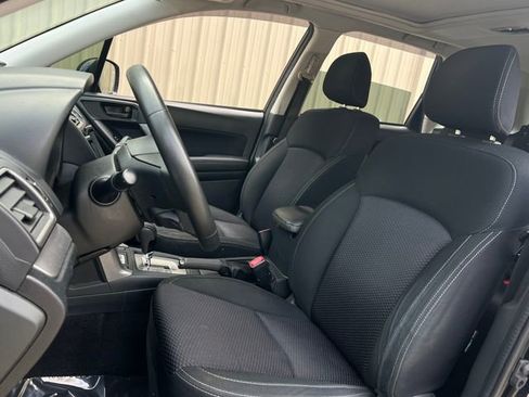 Used 2017 Subaru Forester 2.5i Premium image 15