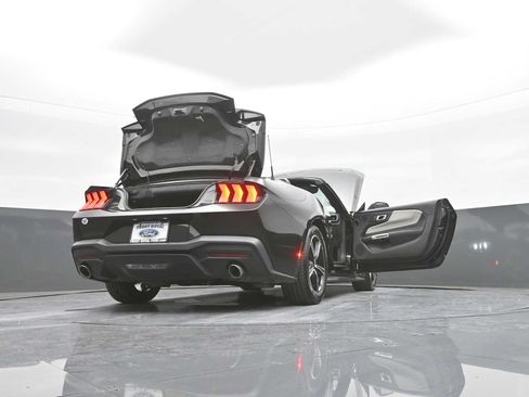 Used 2025 Ford Mustang Premium RWD image 47
