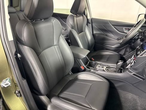 Used 2024 Subaru Forester Touring AWD/4WD image 14