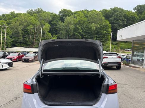 Used 2025 Nissan Altima 2.5 SR FWD image 32