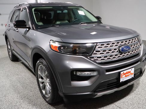 Used 2022 Ford Explorer Limited AWD/4WD image 5