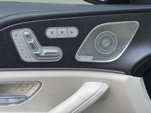 Used 2023 Mercedes-Benz GLS 63 AMG 4MATIC image 28