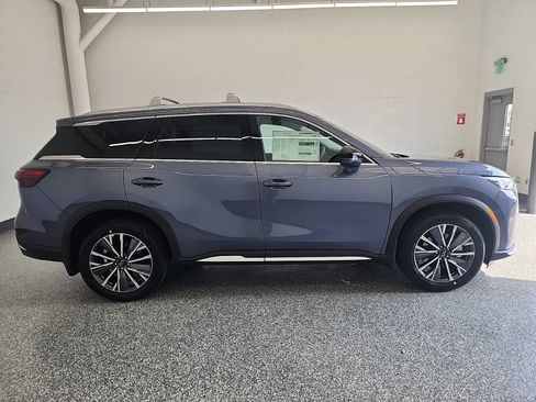 Certified 2026 INFINITI QX60 Luxe w/ Cargo Package AWD/4WD image 6
