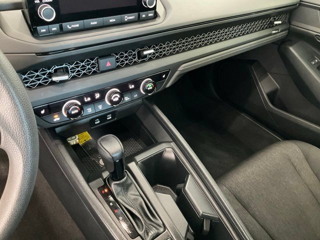 Used 2024 Honda Accord EX image 12