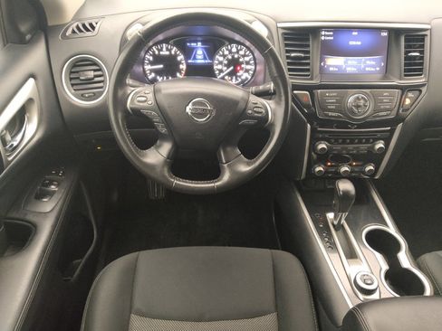 Used 2020 Nissan Pathfinder SV AWD/4WD image 22