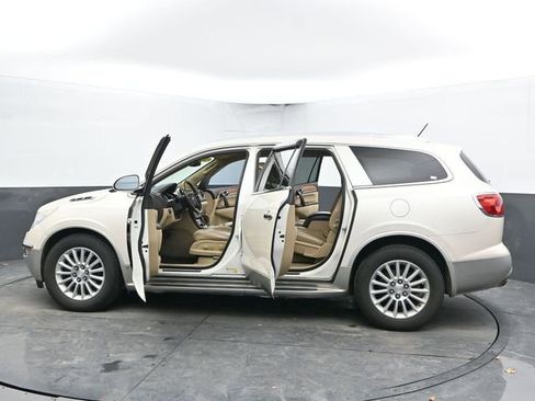 Used 2010 Buick Enclave CXL image 52