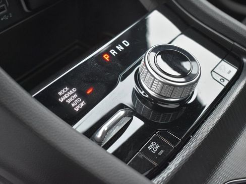 New 2024 Jeep Grand Cherokee Limited 4xe w/ Trailer Tow Package AWD/4WD image 27