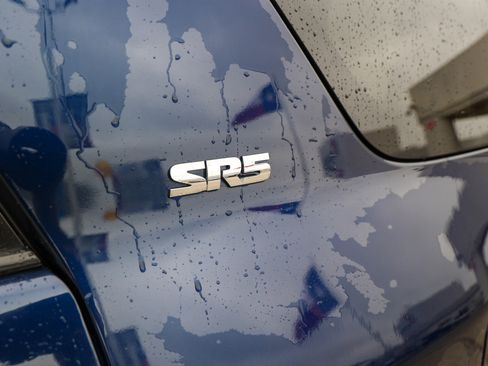 Used 2022 Toyota 4Runner SR5 Premium w/ Moonroof Package image 13