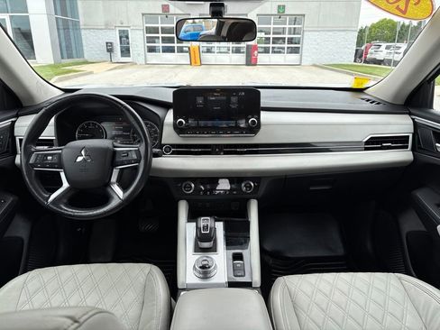 Used 2022 Mitsubishi Outlander SEL FWD image 10
