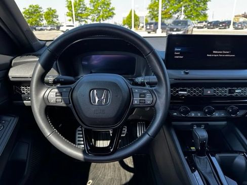 Used 2025 Honda Accord Sport image 11