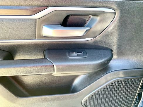 Used 2022 RAM 1500 Big Horn AWD/4WD image 18