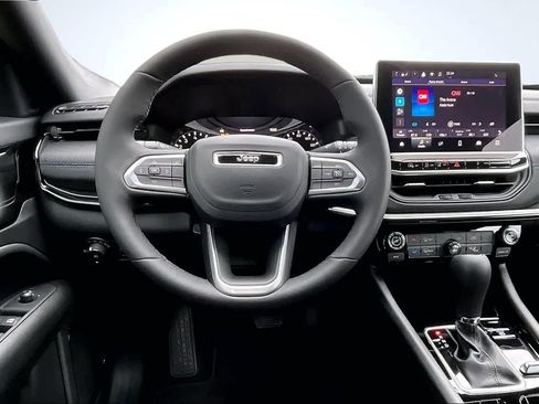 New 2026 Jeep Compass Latitude AWD/4WD image 15