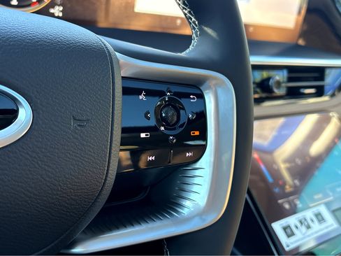 New 2026 INFINITI QX80 Luxe w/ Cargo Package image 20