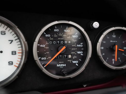 Used 1997 Porsche 911 Carrera RWD image 18