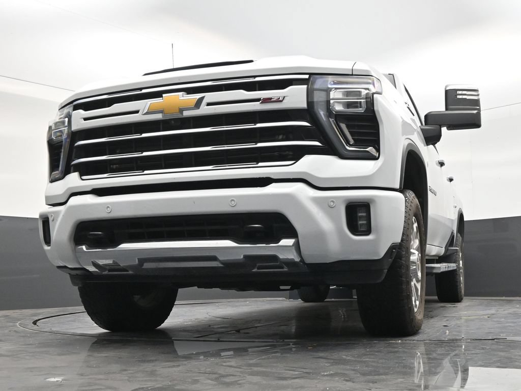 Used 2024 Chevrolet Silverado 2500 LTZ w/ LTZ Plus Package AWD/4WD image 26
