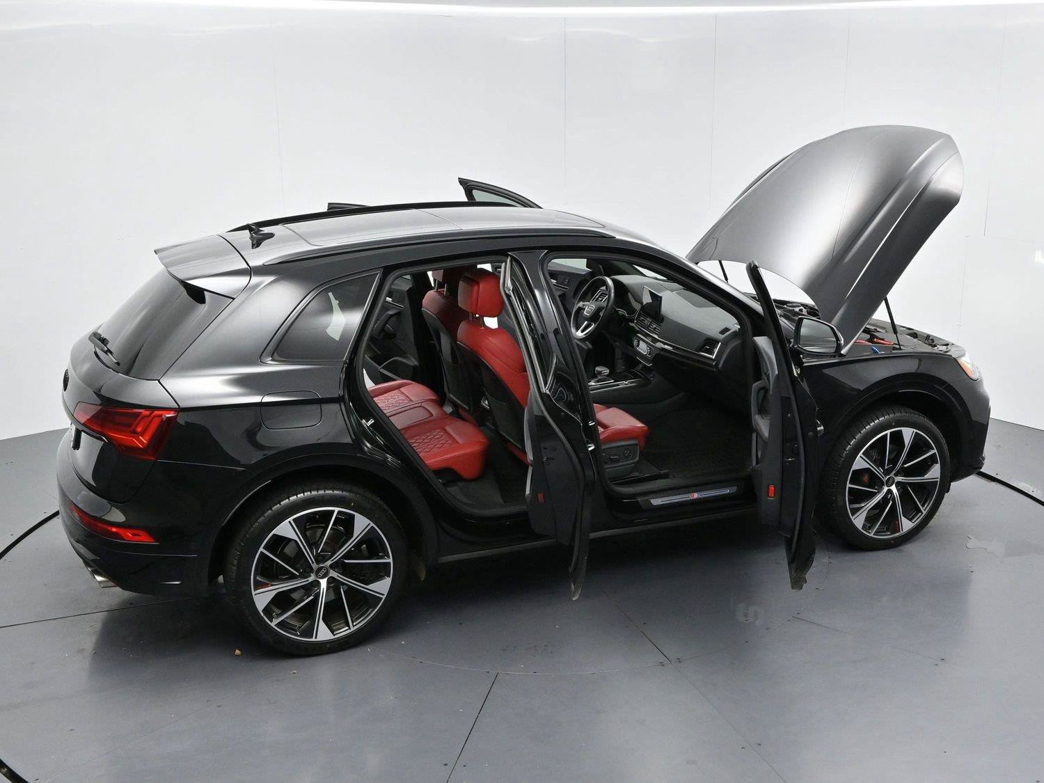 Used 2024 Audi SQ5 Prestige AWD/4WD image 40