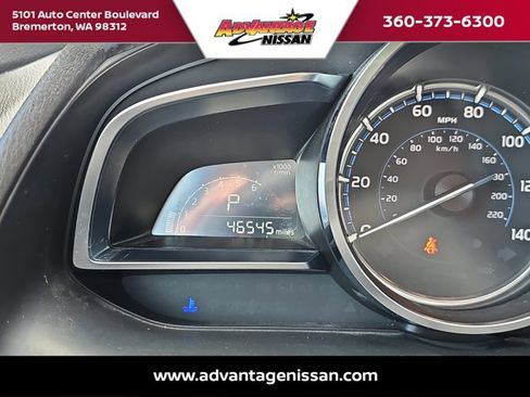 Used 2020 Toyota Yaris XLE image 12