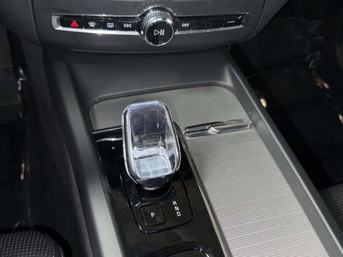 Used 2024 Volvo XC60 T8 Ultimate w/ Climate Package image 24