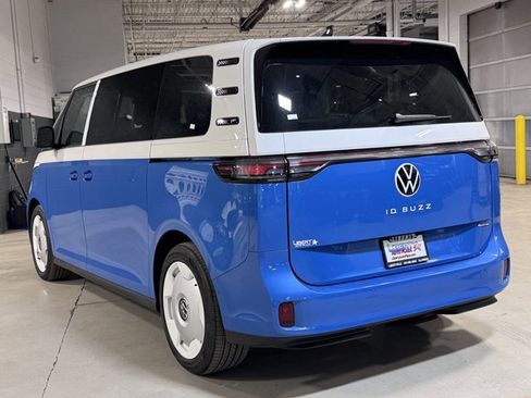 New 2025 Volkswagen ID. Buzz 1st Edition image 39
