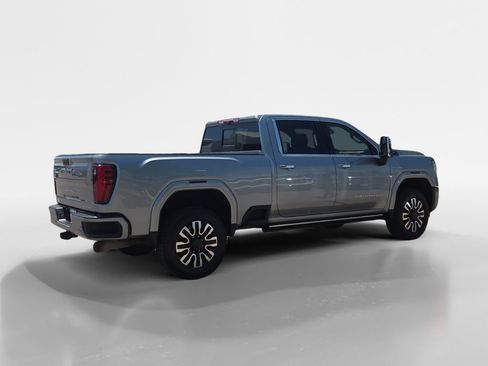 Used 2024 GMC Sierra 2500 Denali Ultimate AWD/4WD image 5