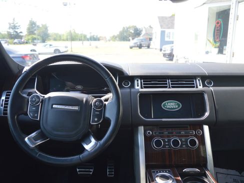 Used 2015 Land Rover Range Rover Supercharged AWD/4WD image 29