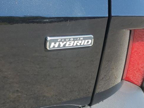 New 2025 Ford Escape PHEV w/ PHEV Premium Package image 6