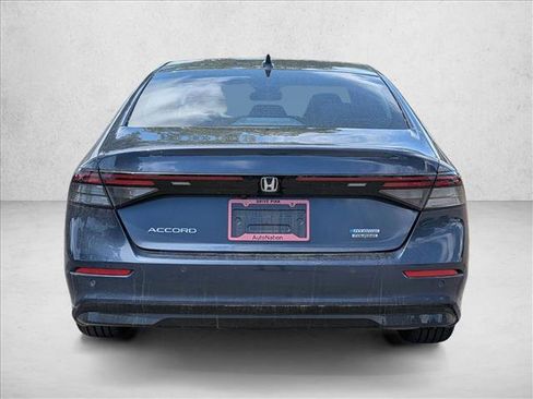 Used 2023 Honda Accord Touring image 6