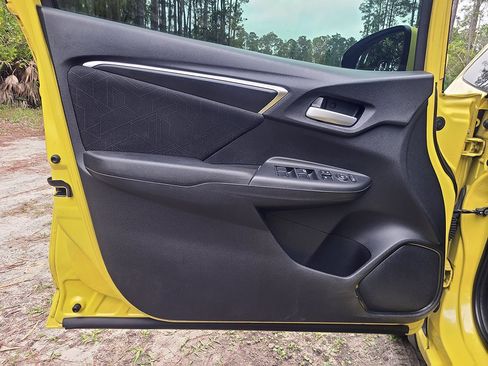 Used 2015 Honda Fit EX image 26