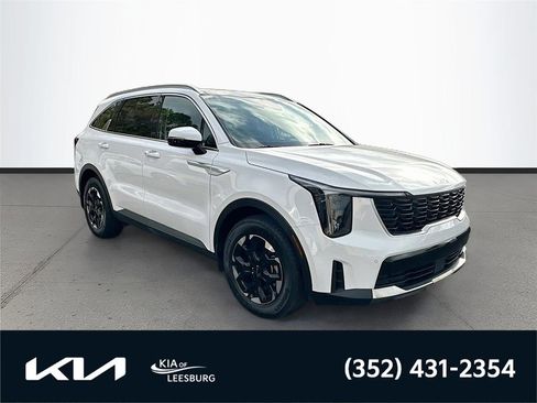 Certified 2025 Kia Sorento S w/ Panoramic Sunroof Package image 1