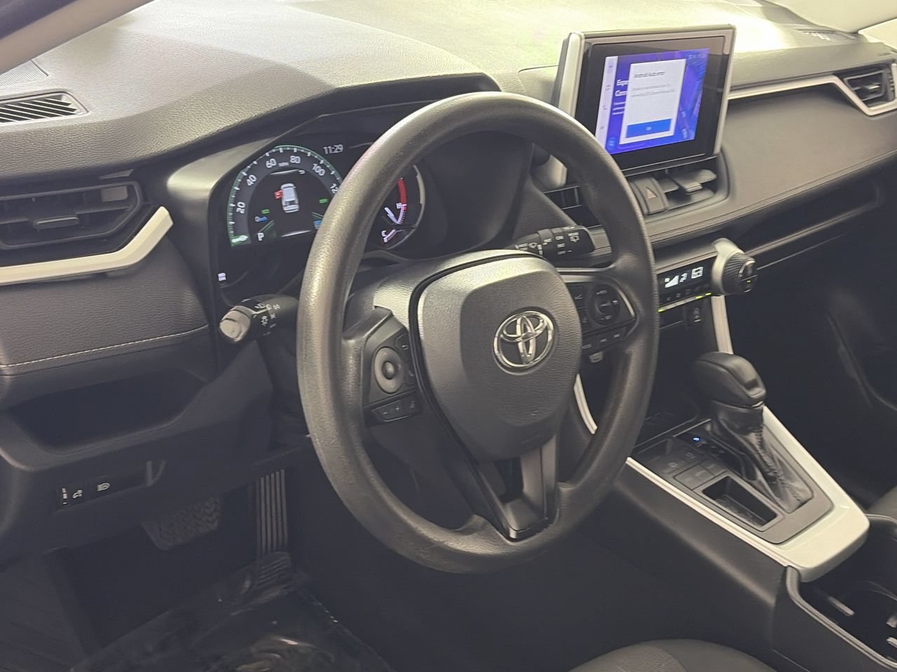 Used 2023 Toyota RAV4 XLE FWD image 11
