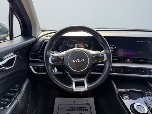 Used 2023 Kia Sportage EX image 12